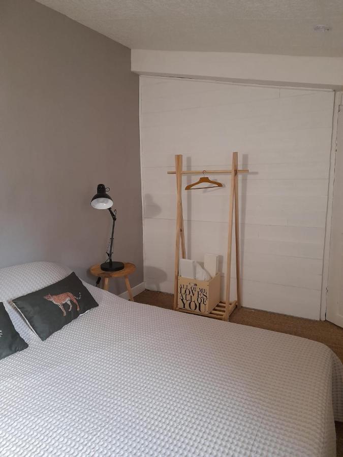 B&B Chambres "Chez Meme Germaine" Caramany Exterior photo