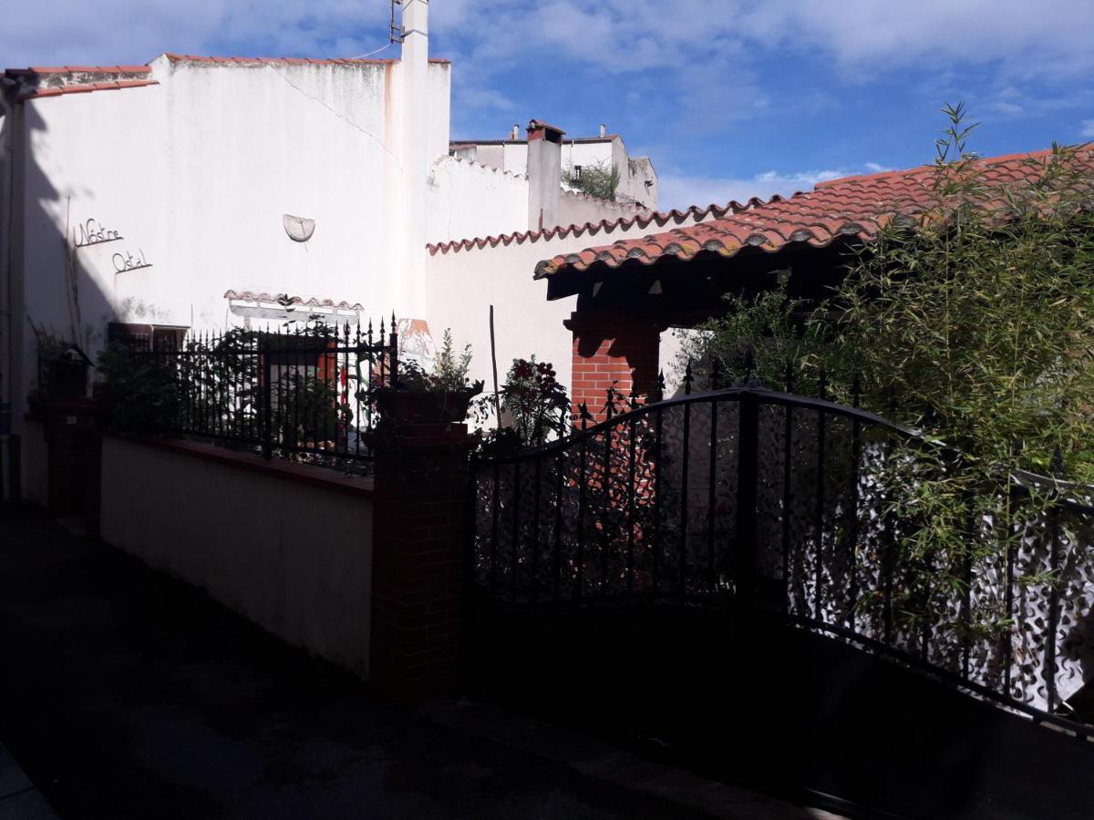 B&B Chambres "Chez Meme Germaine" Caramany Exterior photo